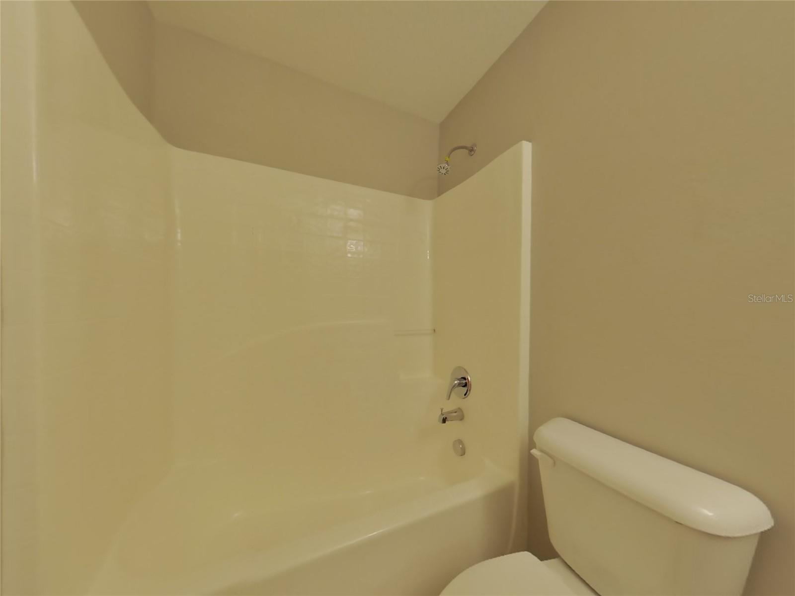 GILLETTE GROVE - Residential Lease