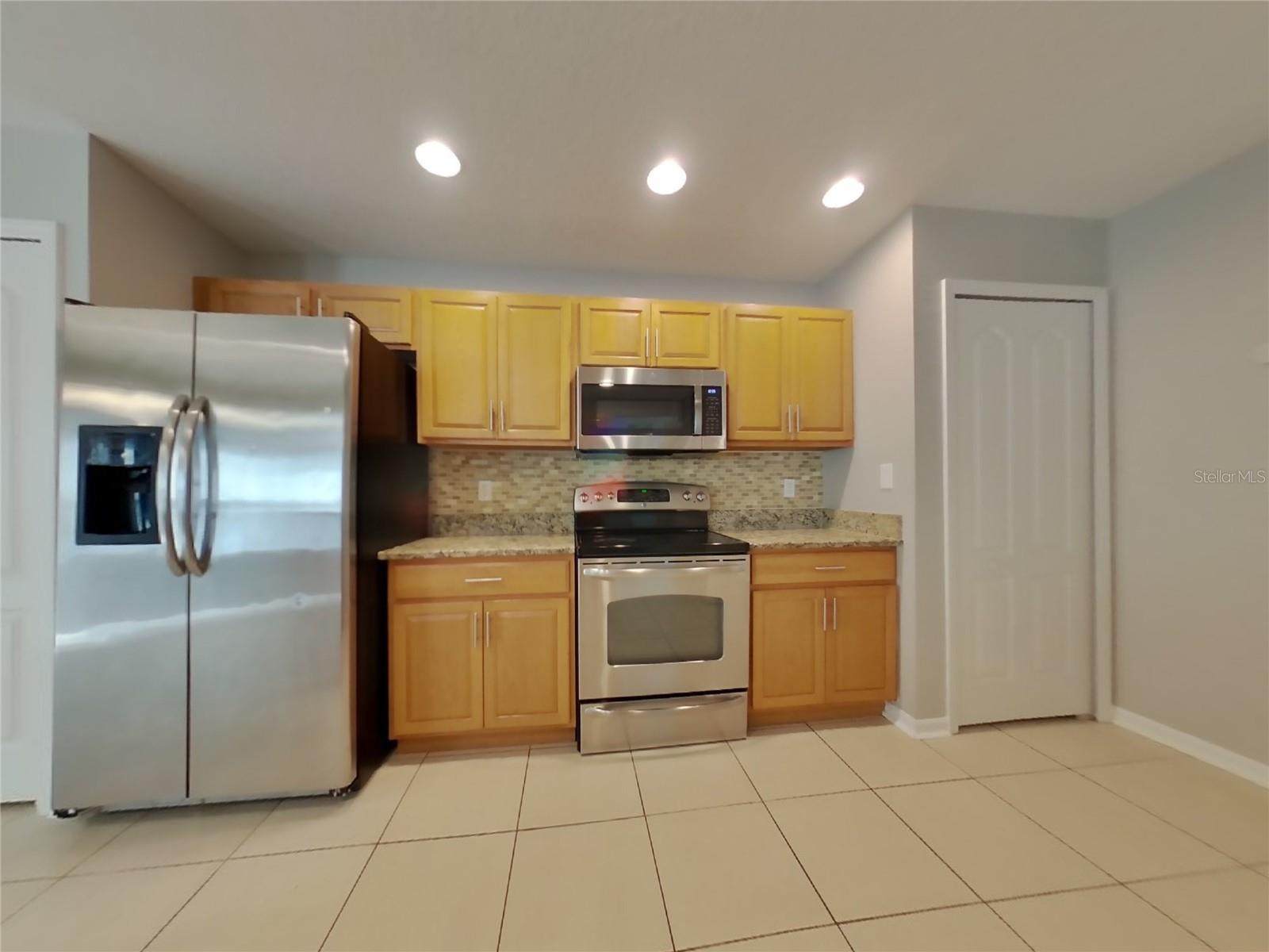 GILLETTE GROVE - Residential Lease