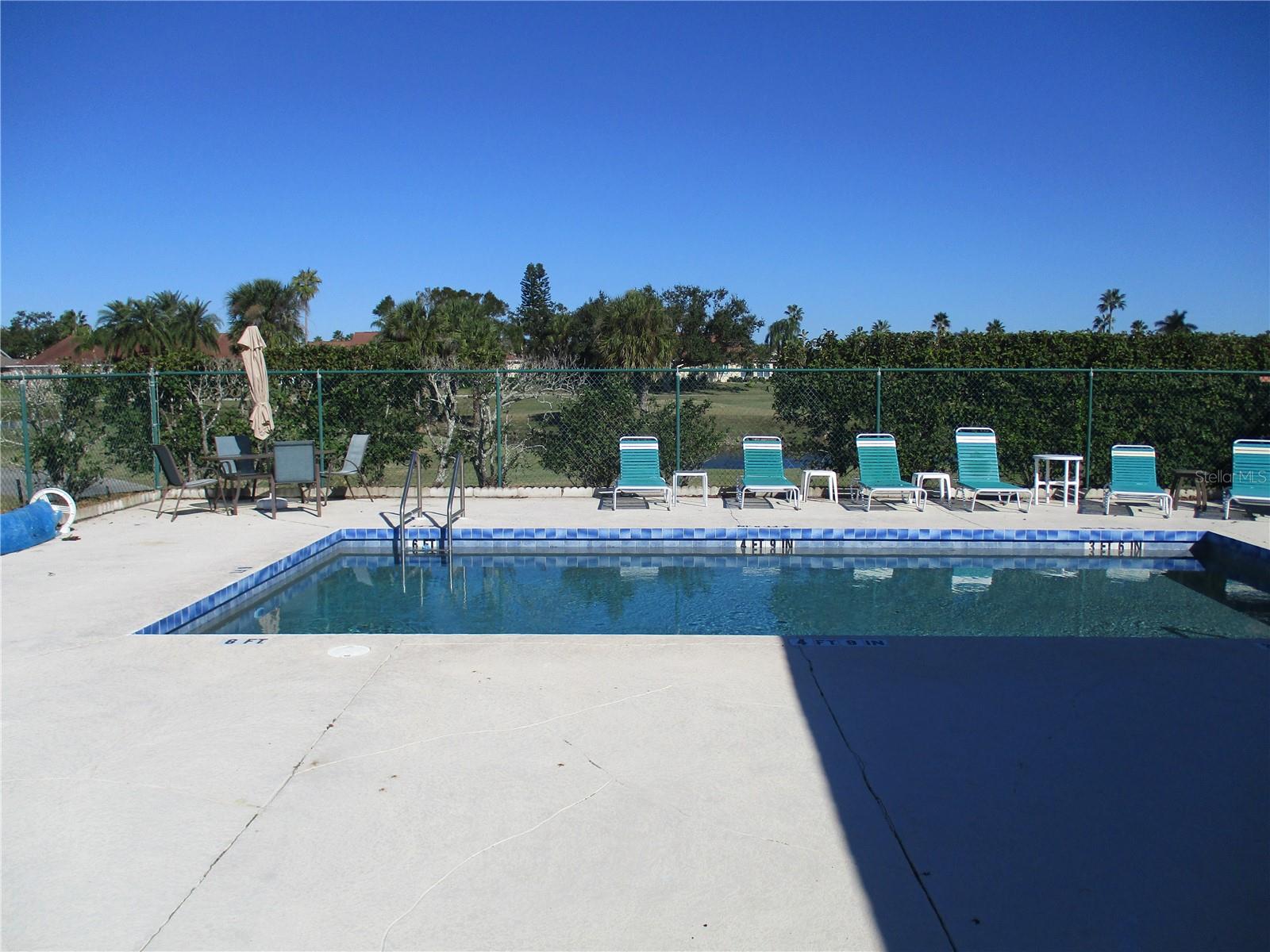 FAIRWAY PALMS - Residential