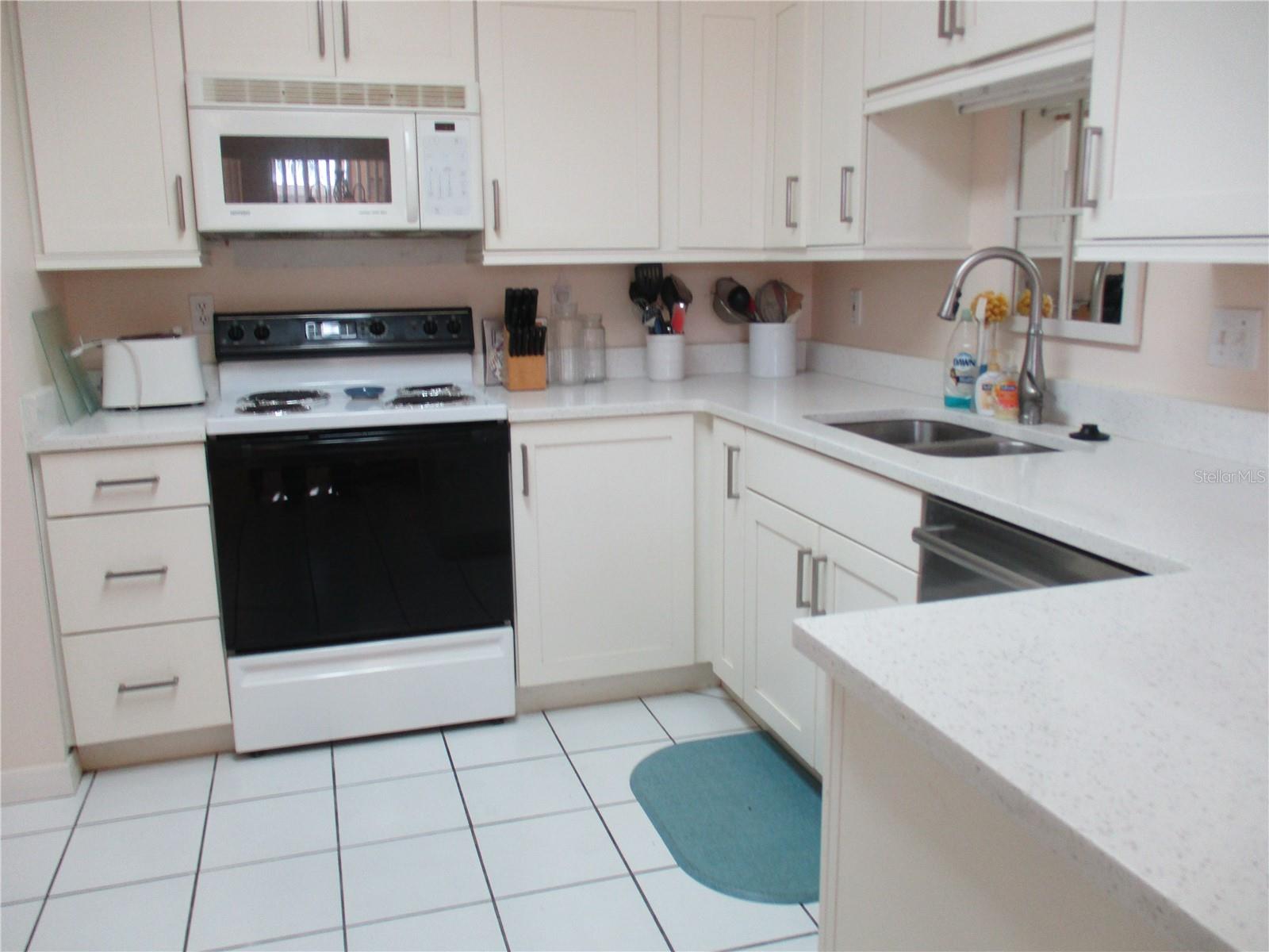 1620 FAIRWAY TRACE A