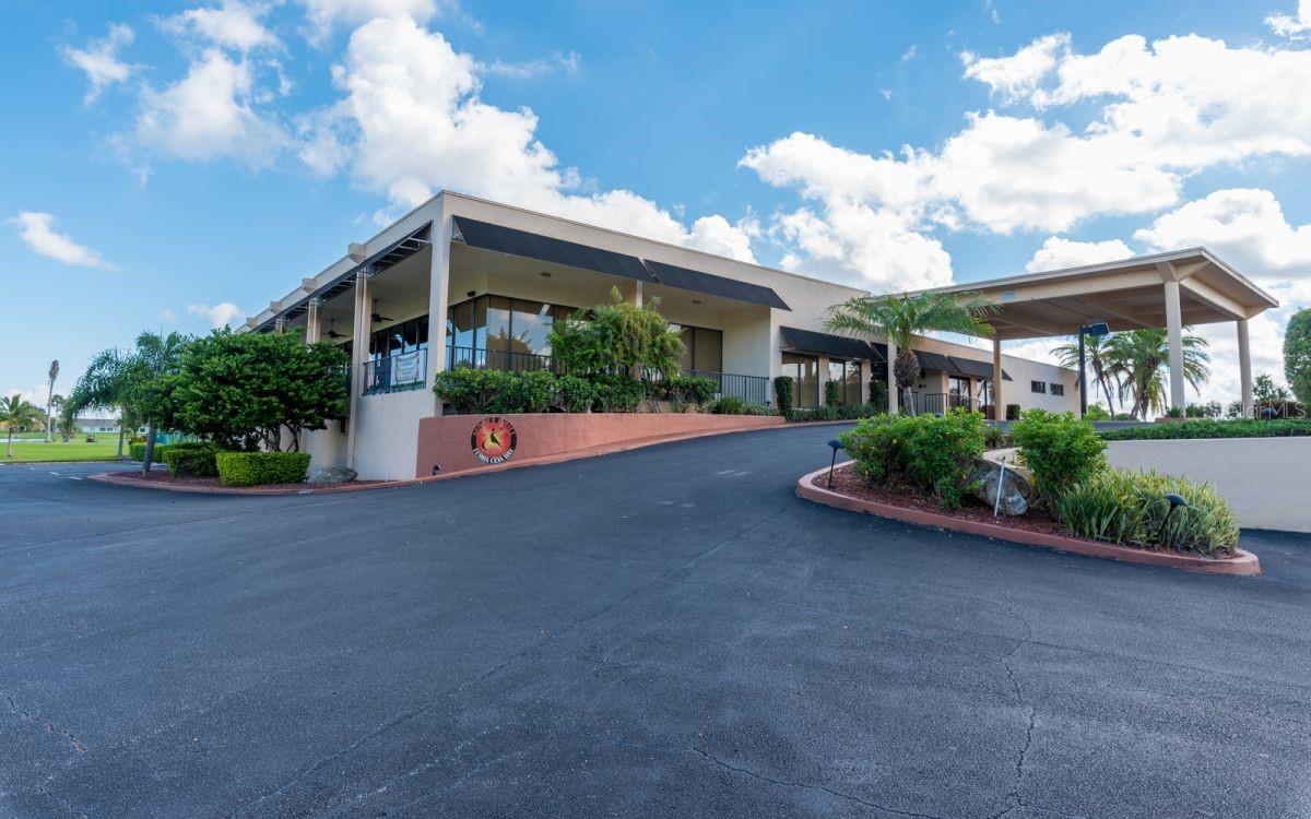 FAIRWAY PALMS - Residential