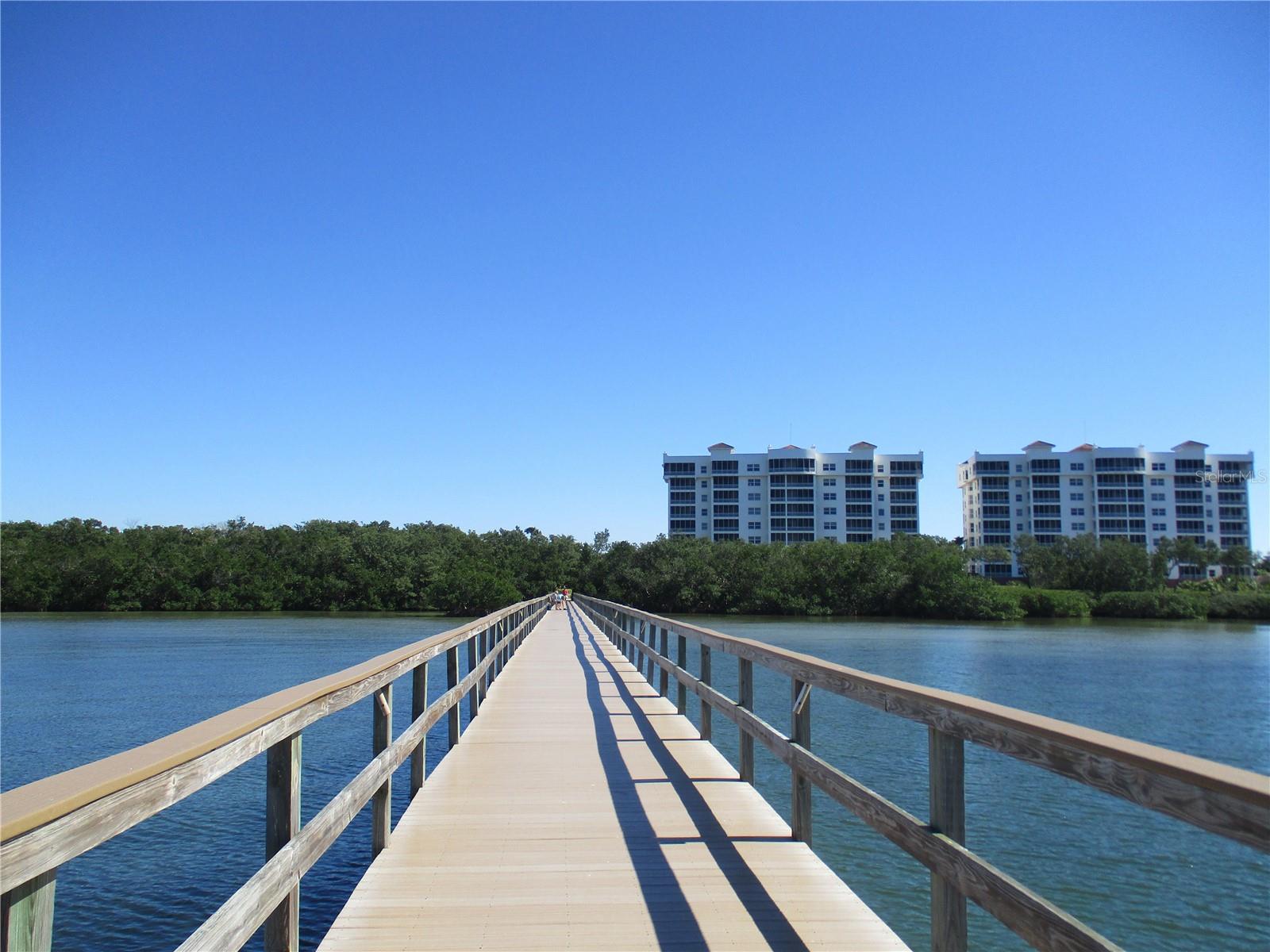 FAIRWAY PALMS - Residential