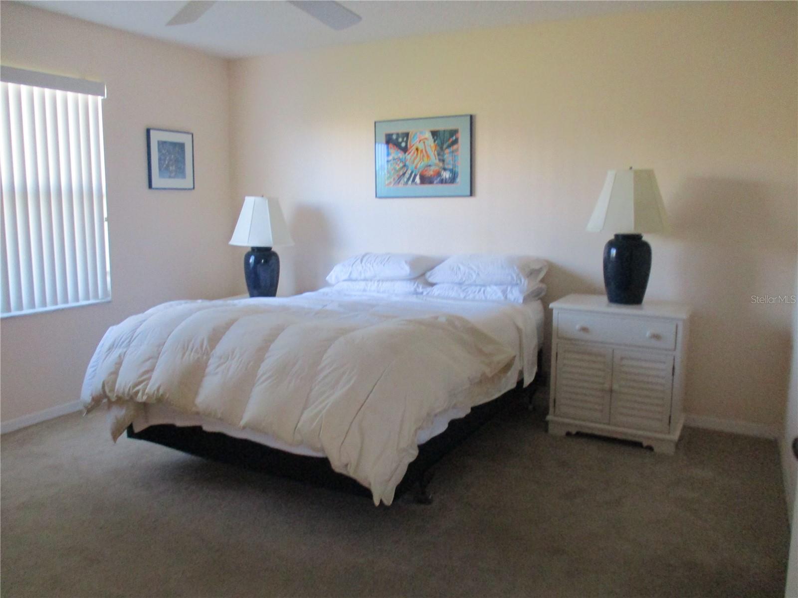 FAIRWAY PALMS - Residential