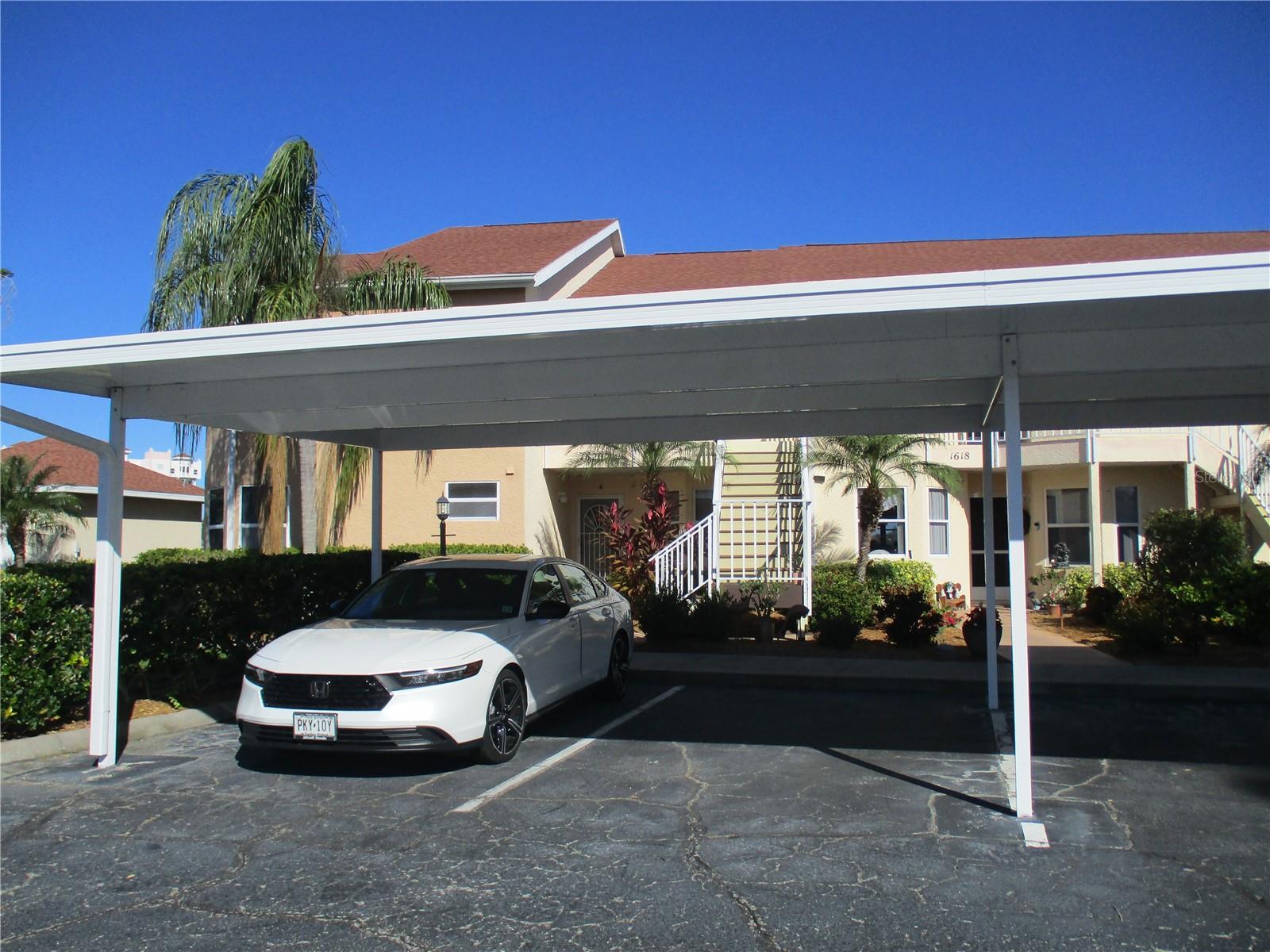 1620 FAIRWAY TRACE A