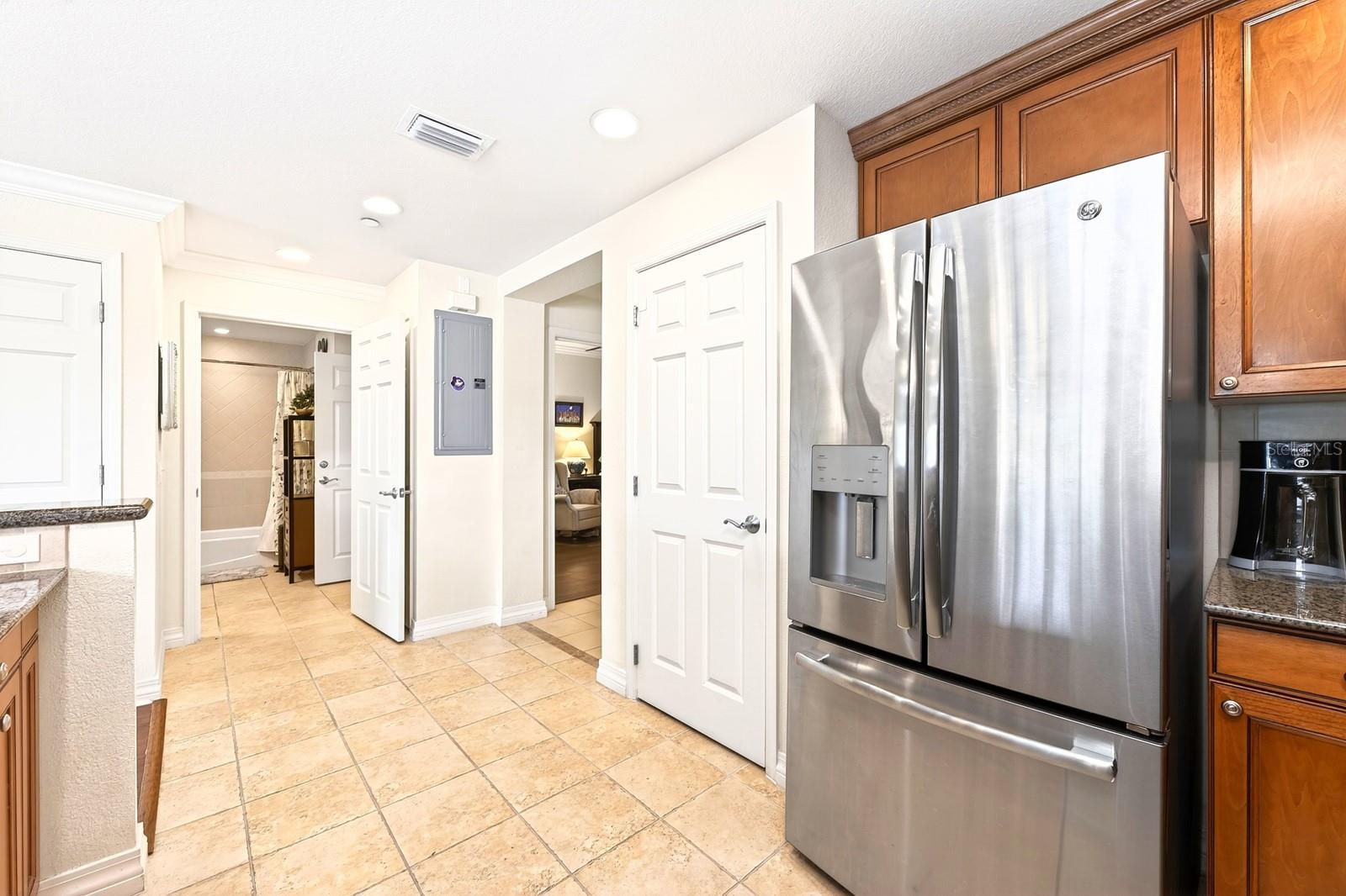 VILLAS AT REUNION SQUARE CONDO PH 2 - Residential