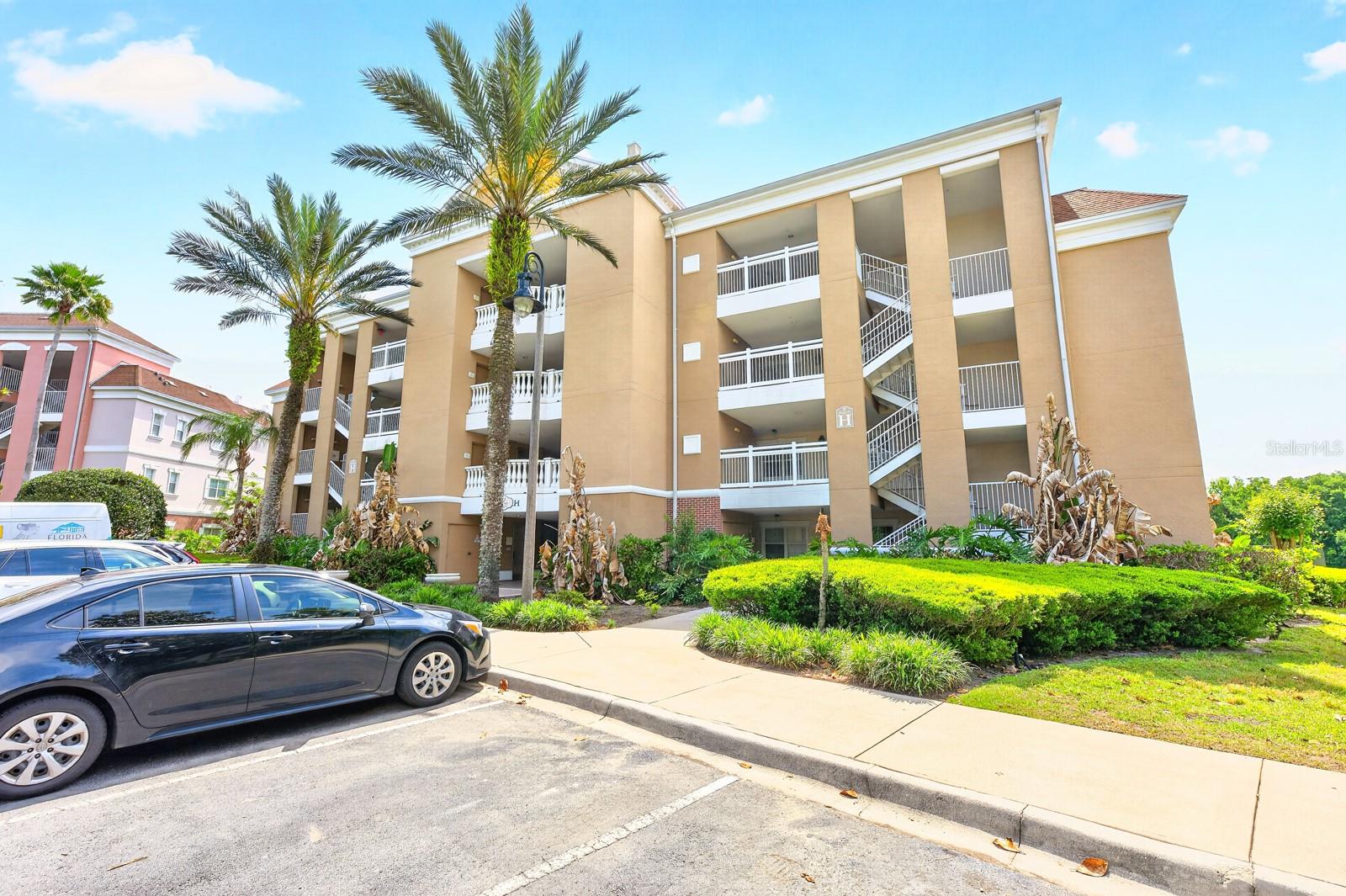 VILLAS AT REUNION SQUARE CONDO PH 2 - Residential