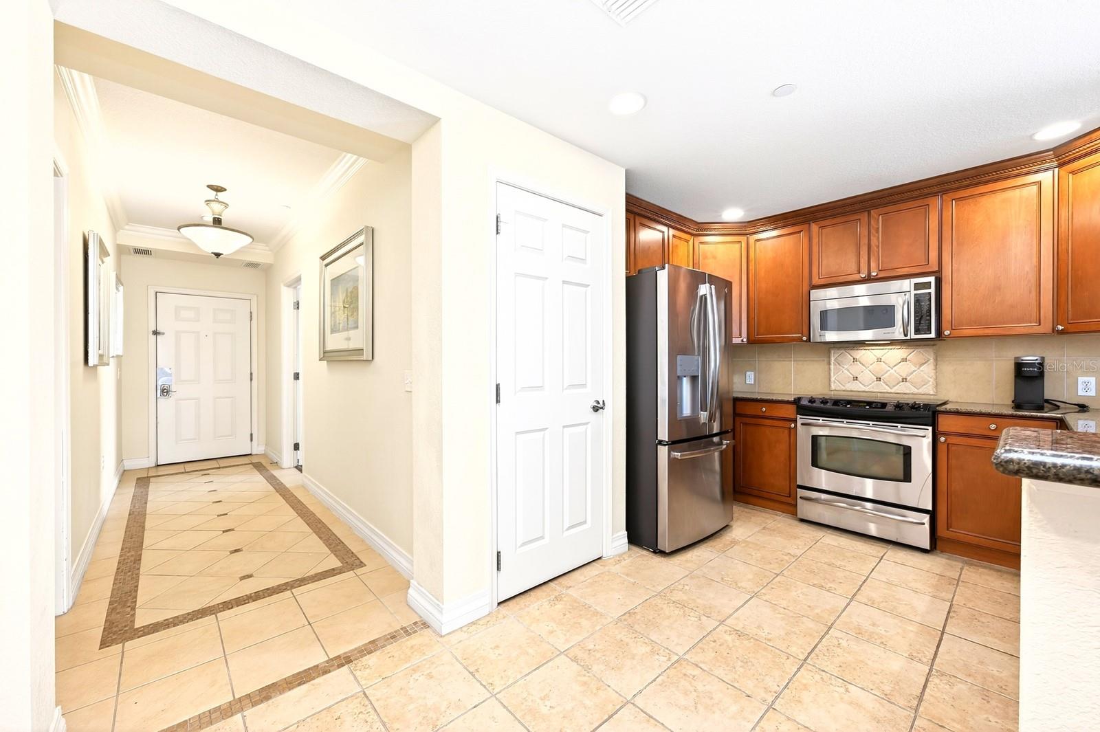 VILLAS AT REUNION SQUARE CONDO PH 2 - Residential