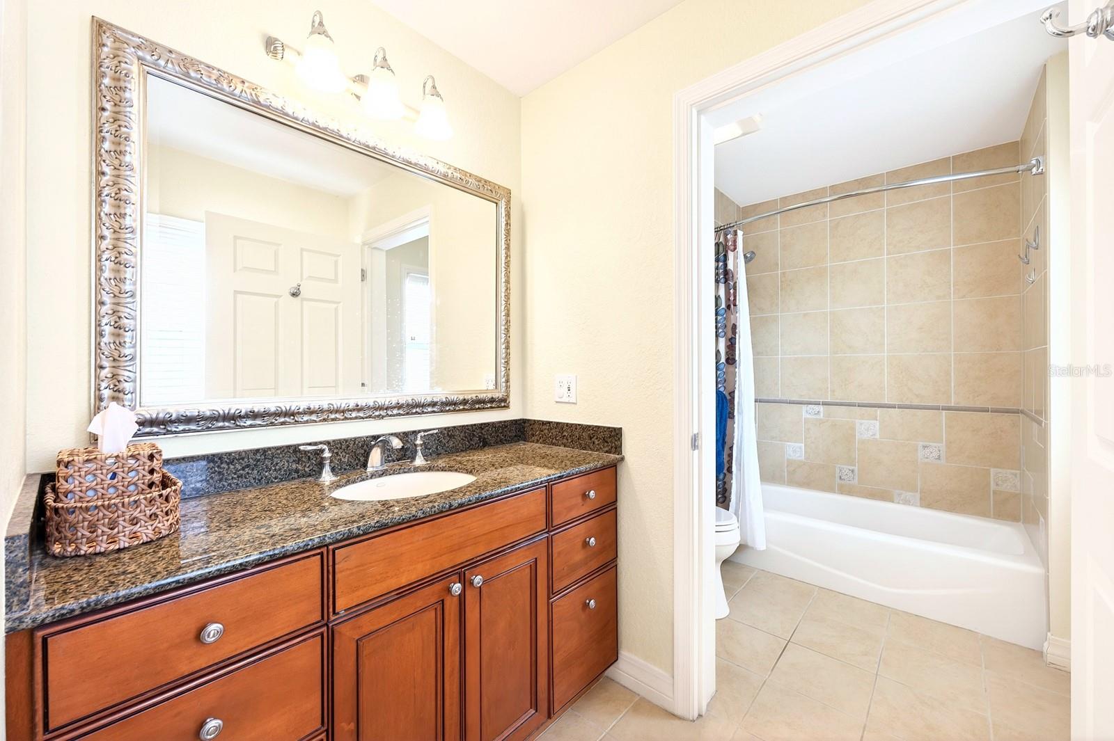 VILLAS AT REUNION SQUARE CONDO PH 2 - Residential