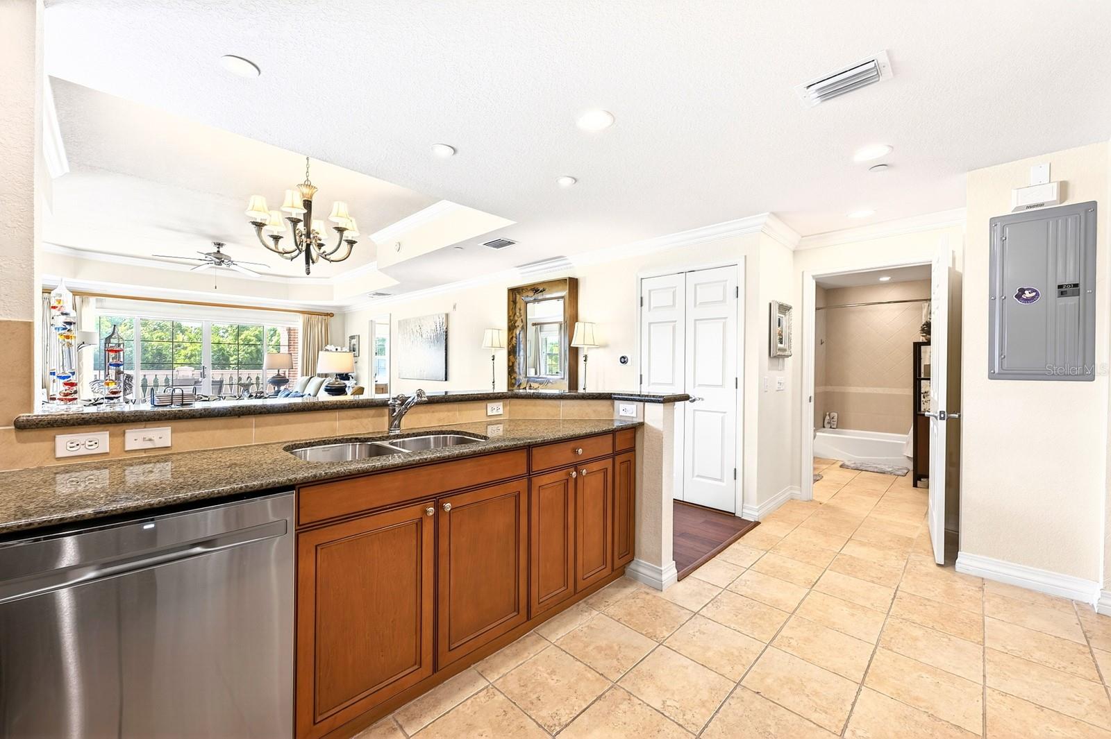 VILLAS AT REUNION SQUARE CONDO PH 2 - Residential