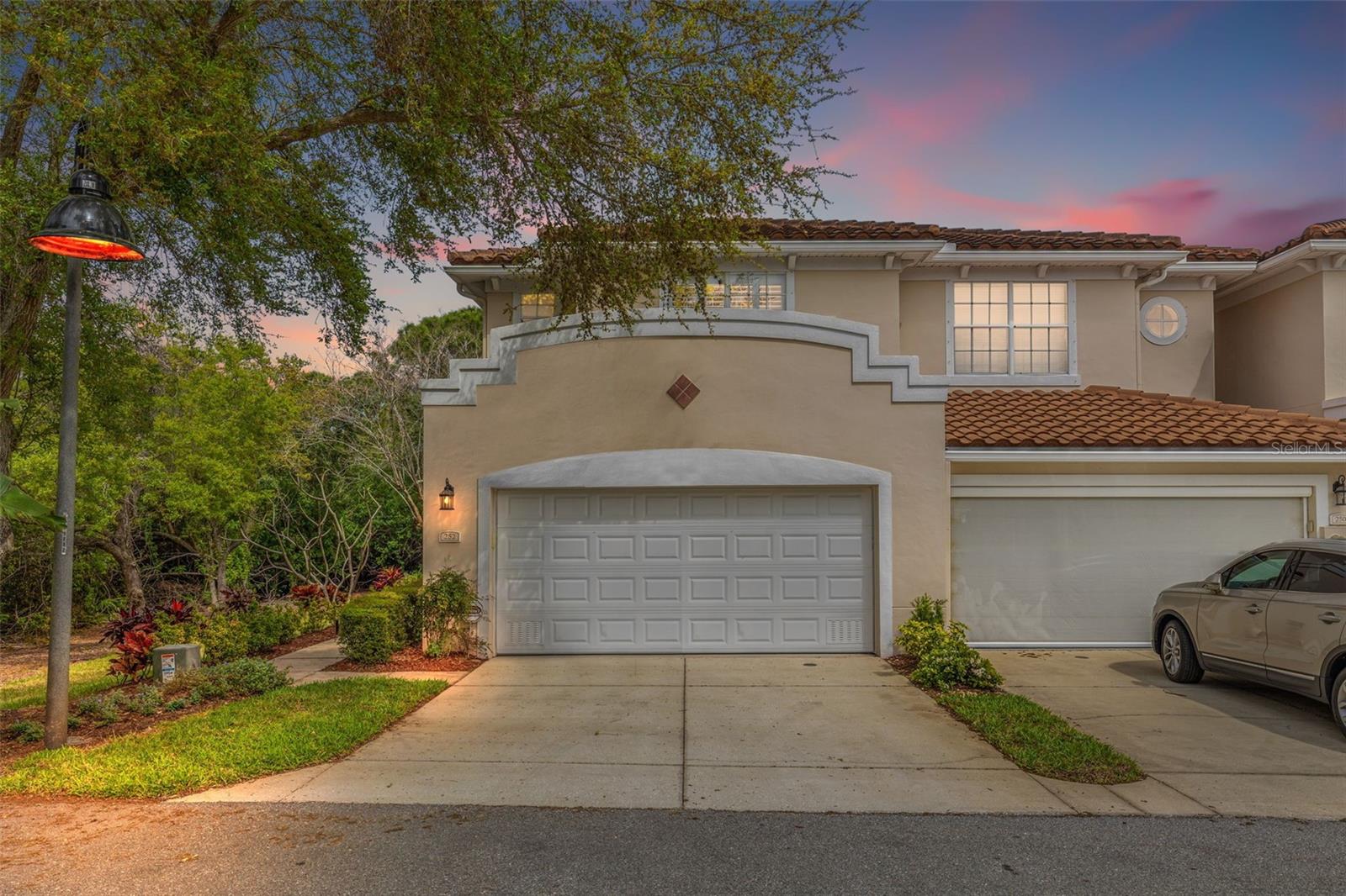 252 VALENCIA CIRCLE