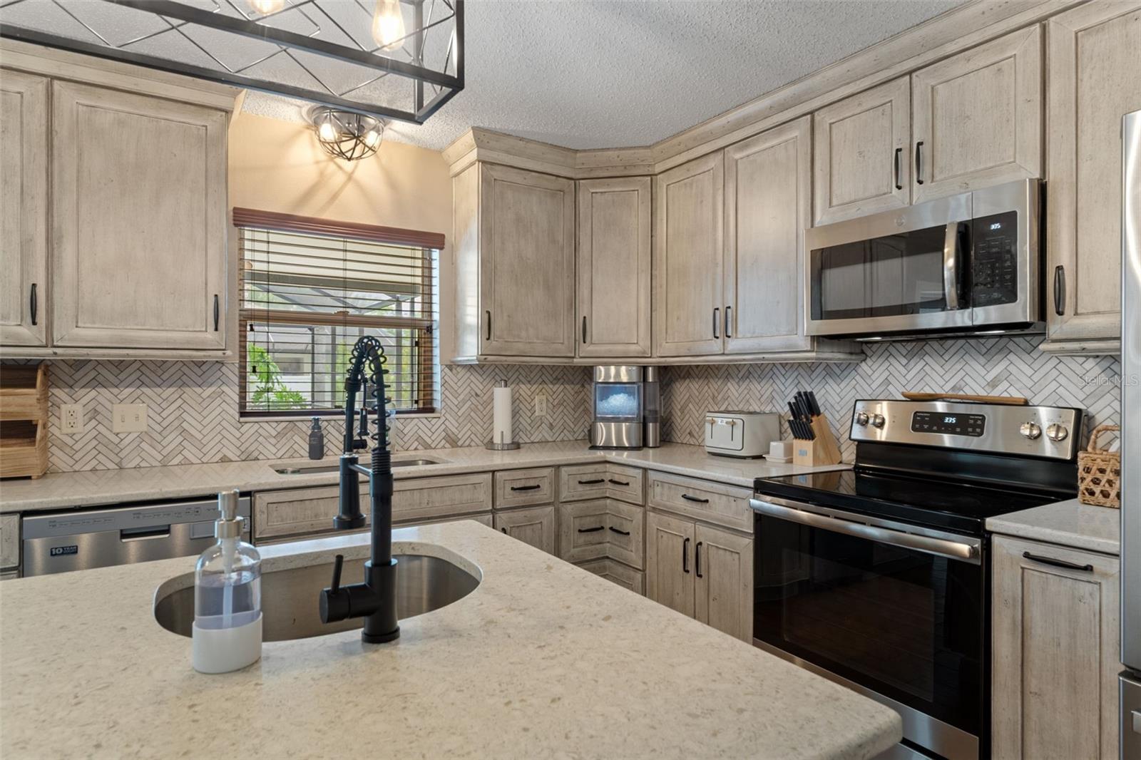 SPRING HILL - Residential