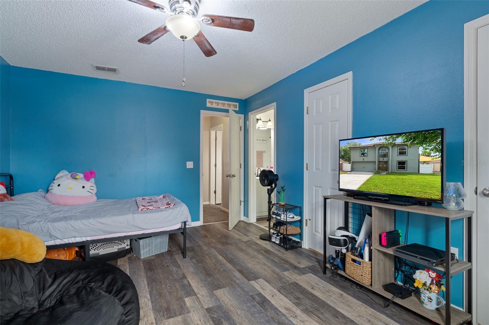 SPRING HILL - Residential