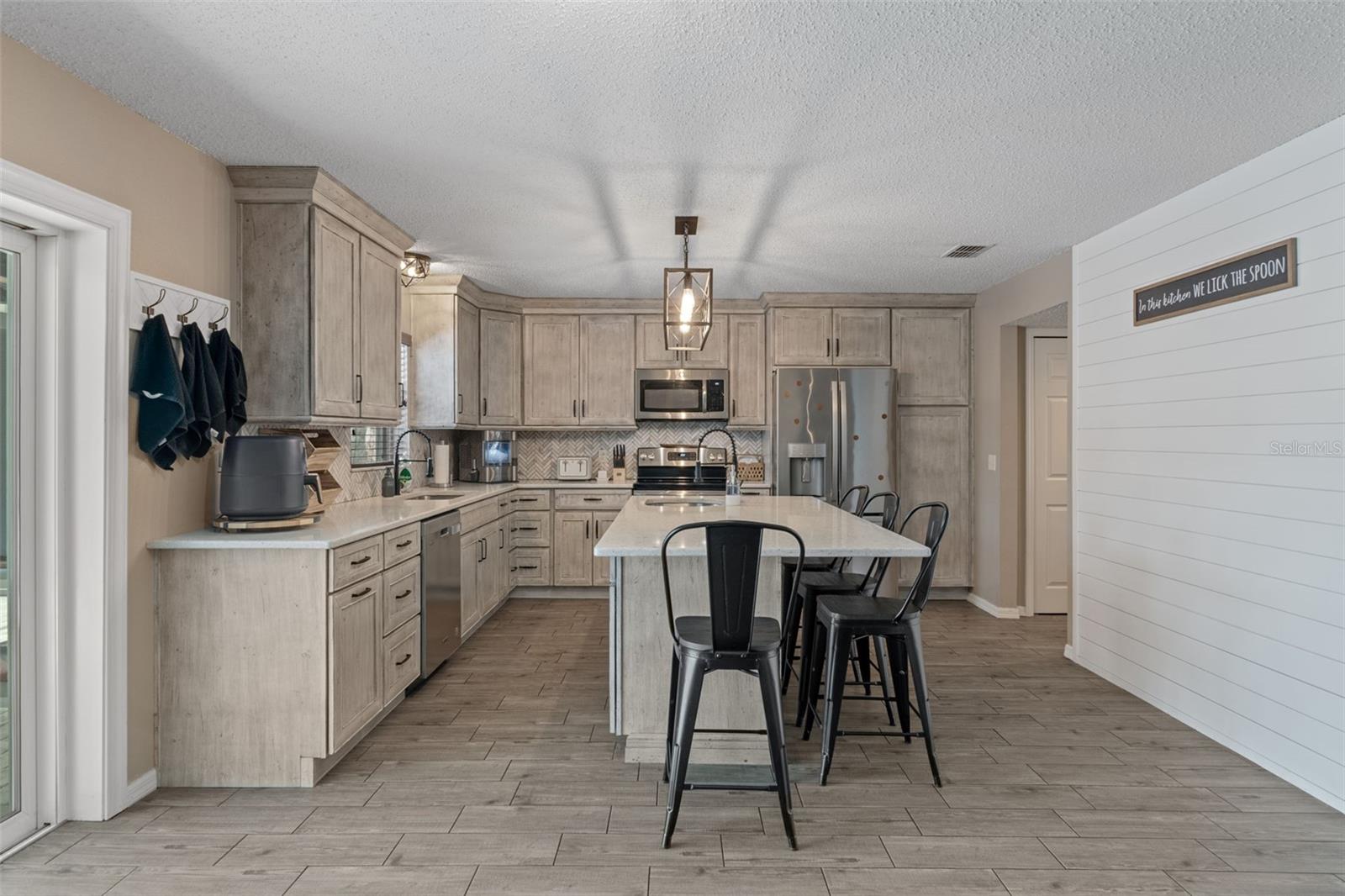 SPRING HILL - Residential
