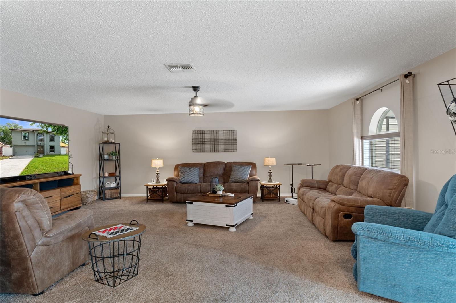 SPRING HILL - Residential