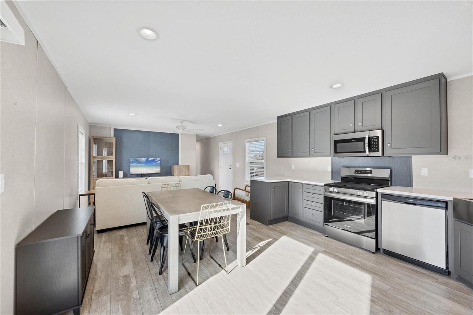 GROVE CITY - Residential Lease