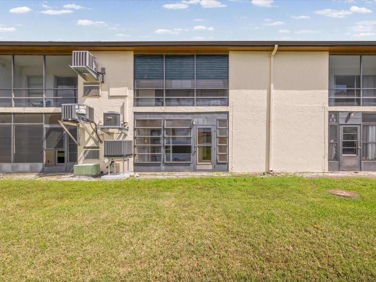 HARBOR VILLAS CONDO PH 01 - Residential