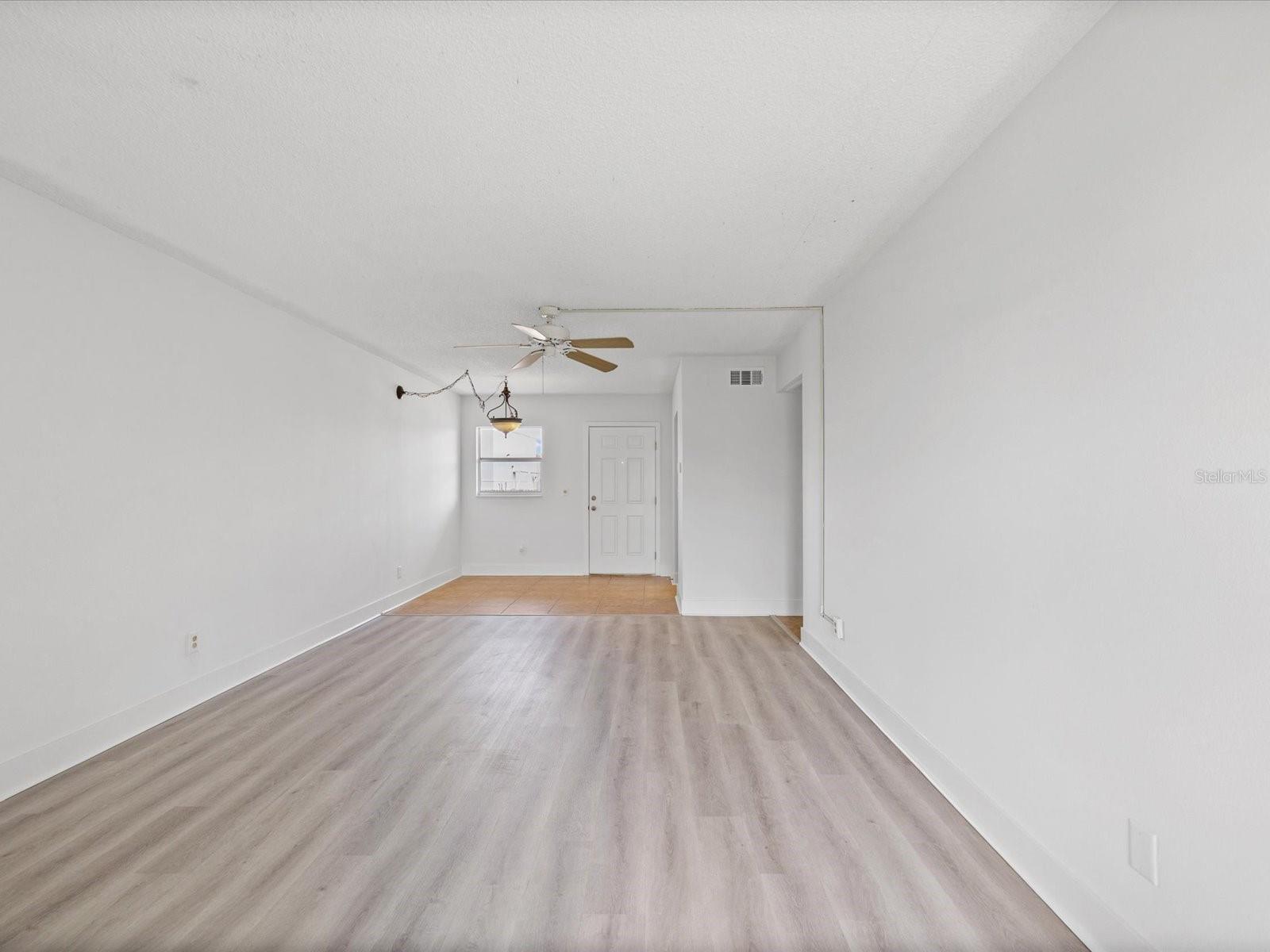 HARBOR VILLAS CONDO PH 01 - Residential