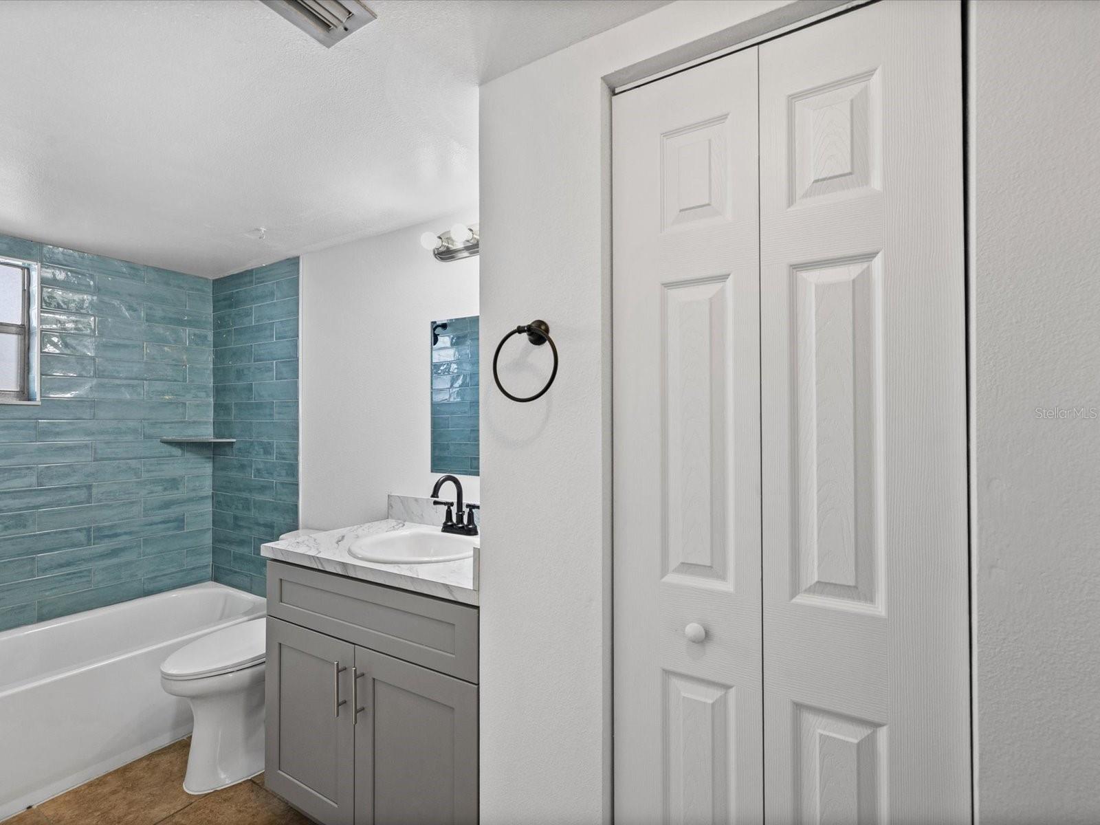 HARBOR VILLAS CONDO PH 01 - Residential