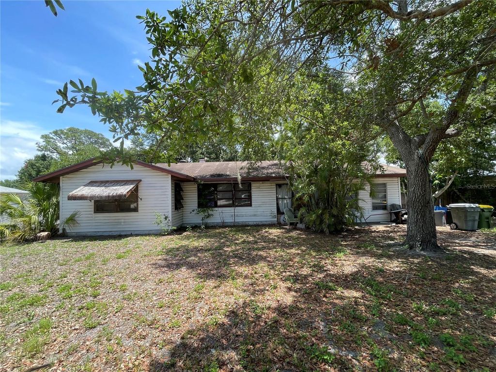 Photo of 1311 S Brink Avenue, Sarasota, FL 34239 (MLS # A4698328)