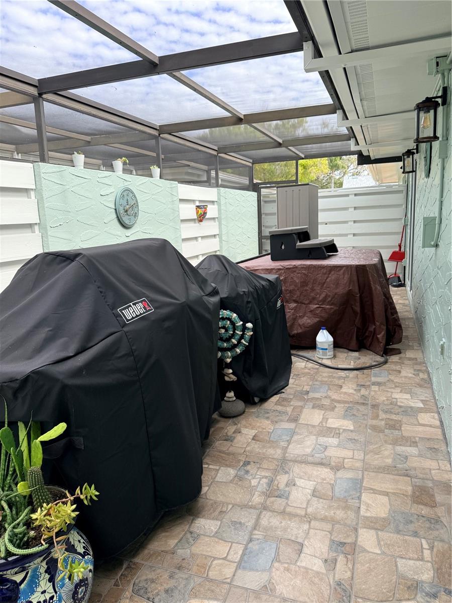 CENTER GATE ESTATE VILL 3 - Residential