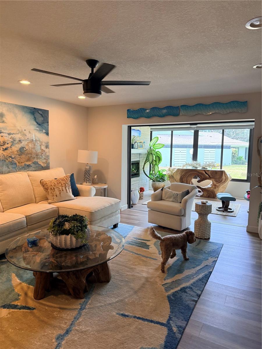 CENTER GATE ESTATE VILL 3 - Residential