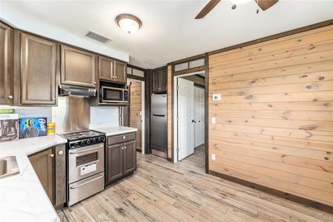 Tiny photo for 11851 SW 38th Street, Ocala, FL 34481 (MLS # OM727841)