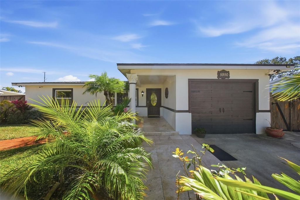 Photo of 5950 49 Avenue N, Kenneth City, FL 33709 (MLS # TB8473070)