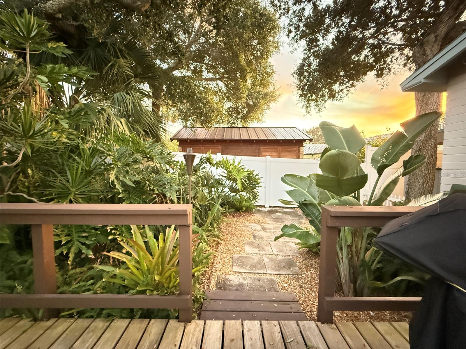 COOPER - Residential