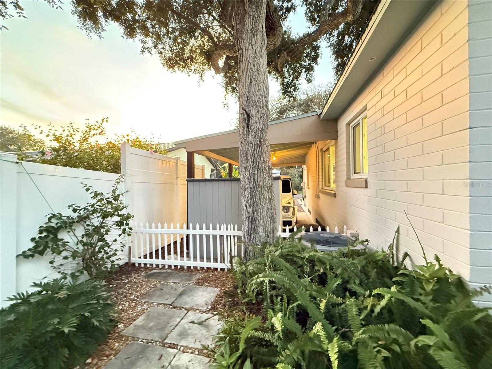 COOPER - Residential