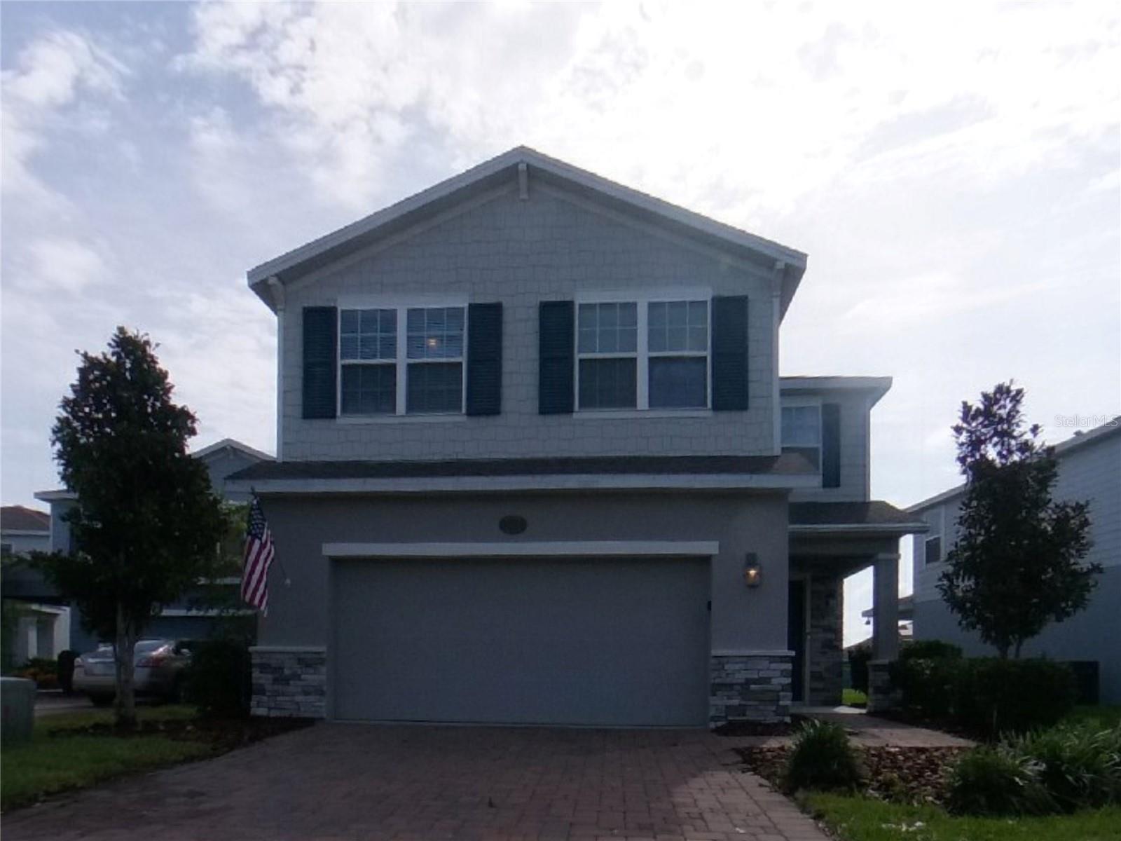 VICTORIA TRLS NORTHWEST 7 PH 2 - Residential Lease