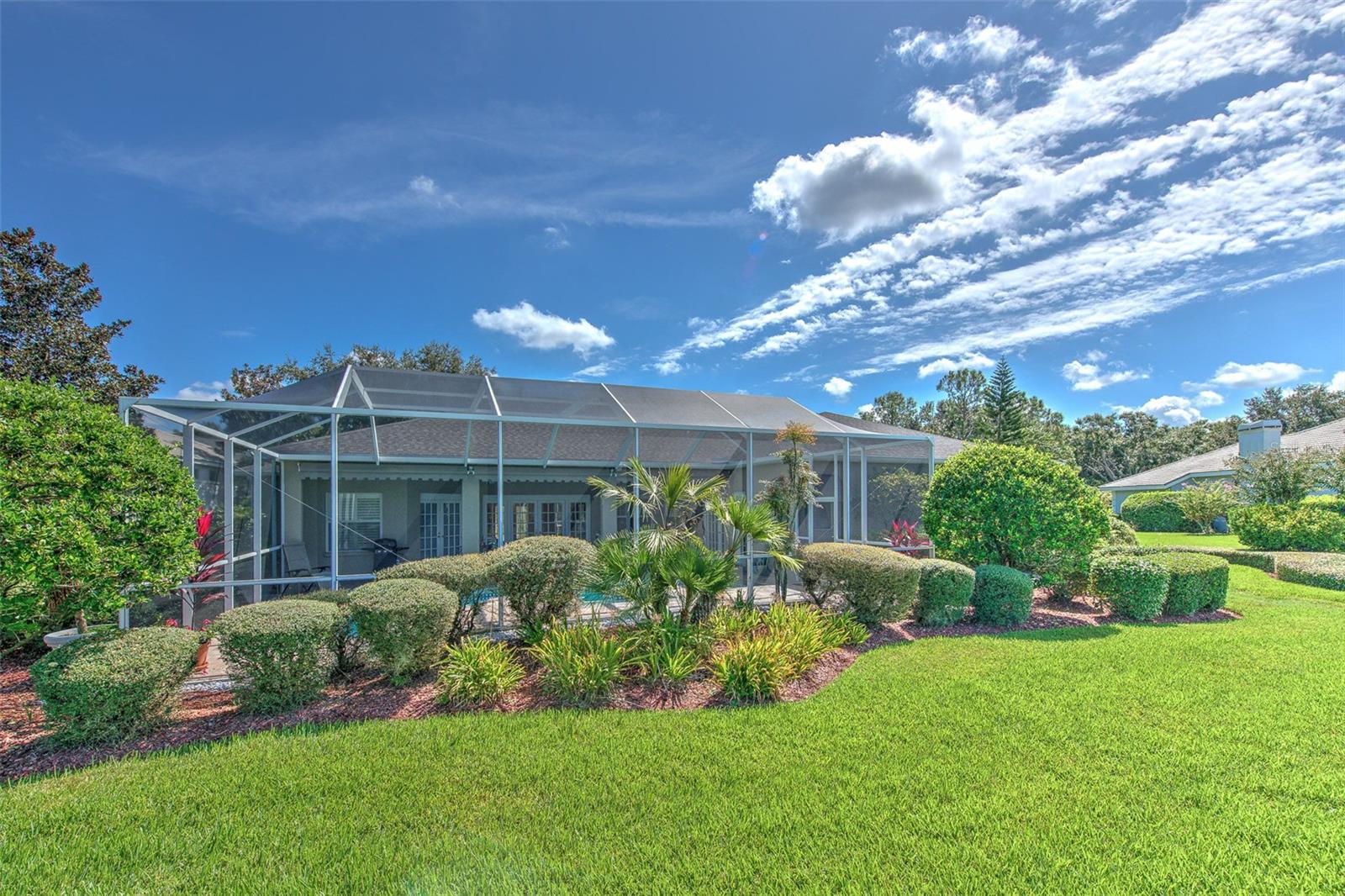 RIVER HILLS COUNTRY CLUB PH - Residential