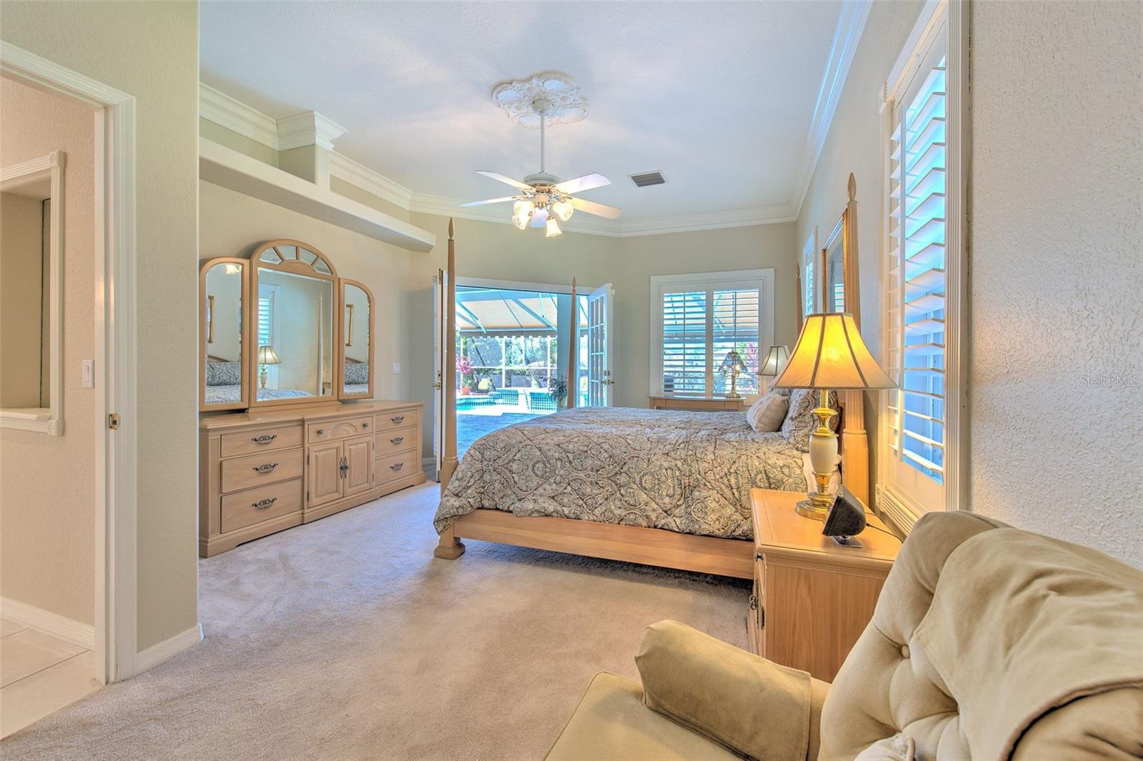 RIVER HILLS COUNTRY CLUB PH - Residential