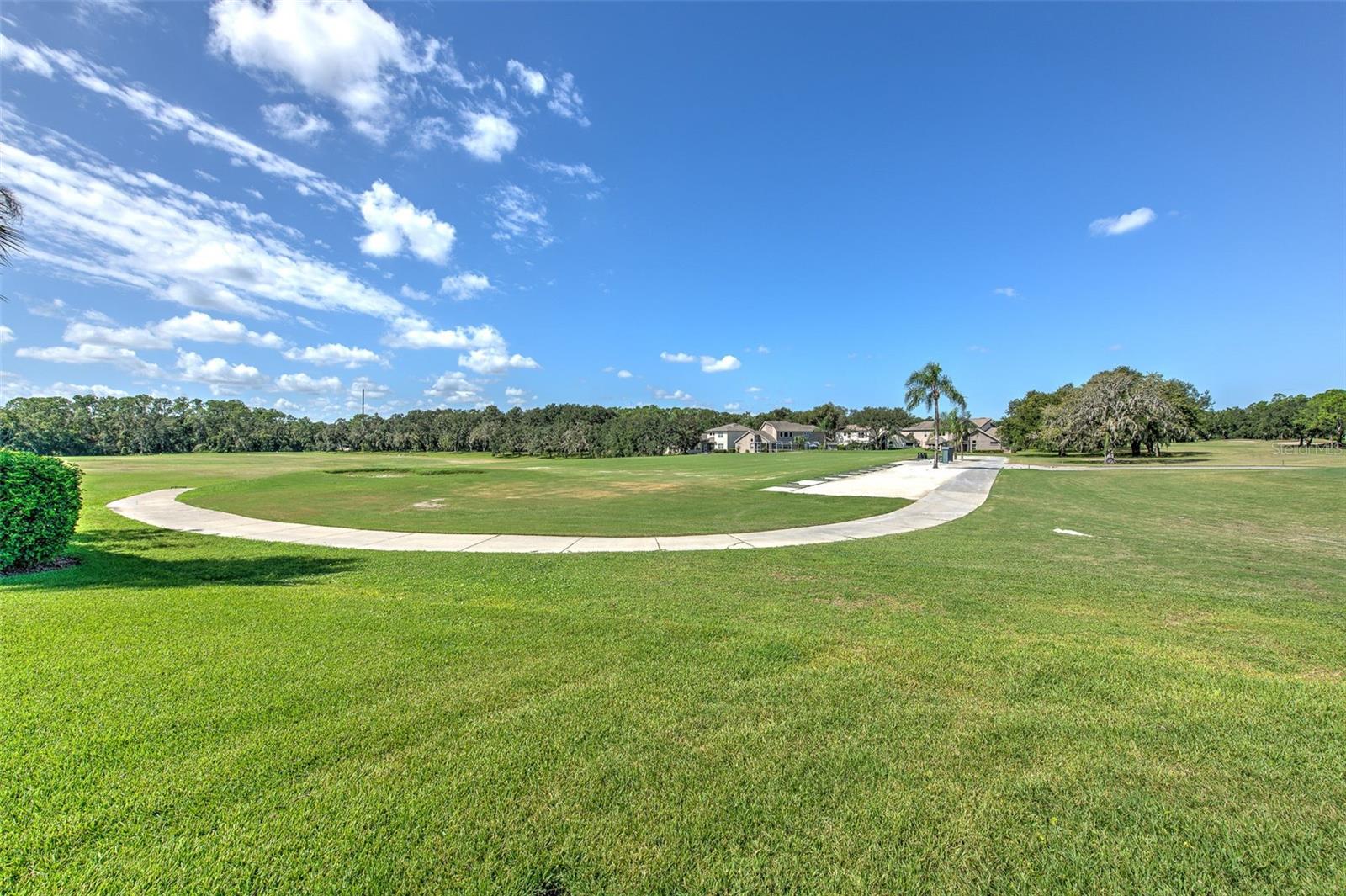RIVER HILLS COUNTRY CLUB PH - Residential