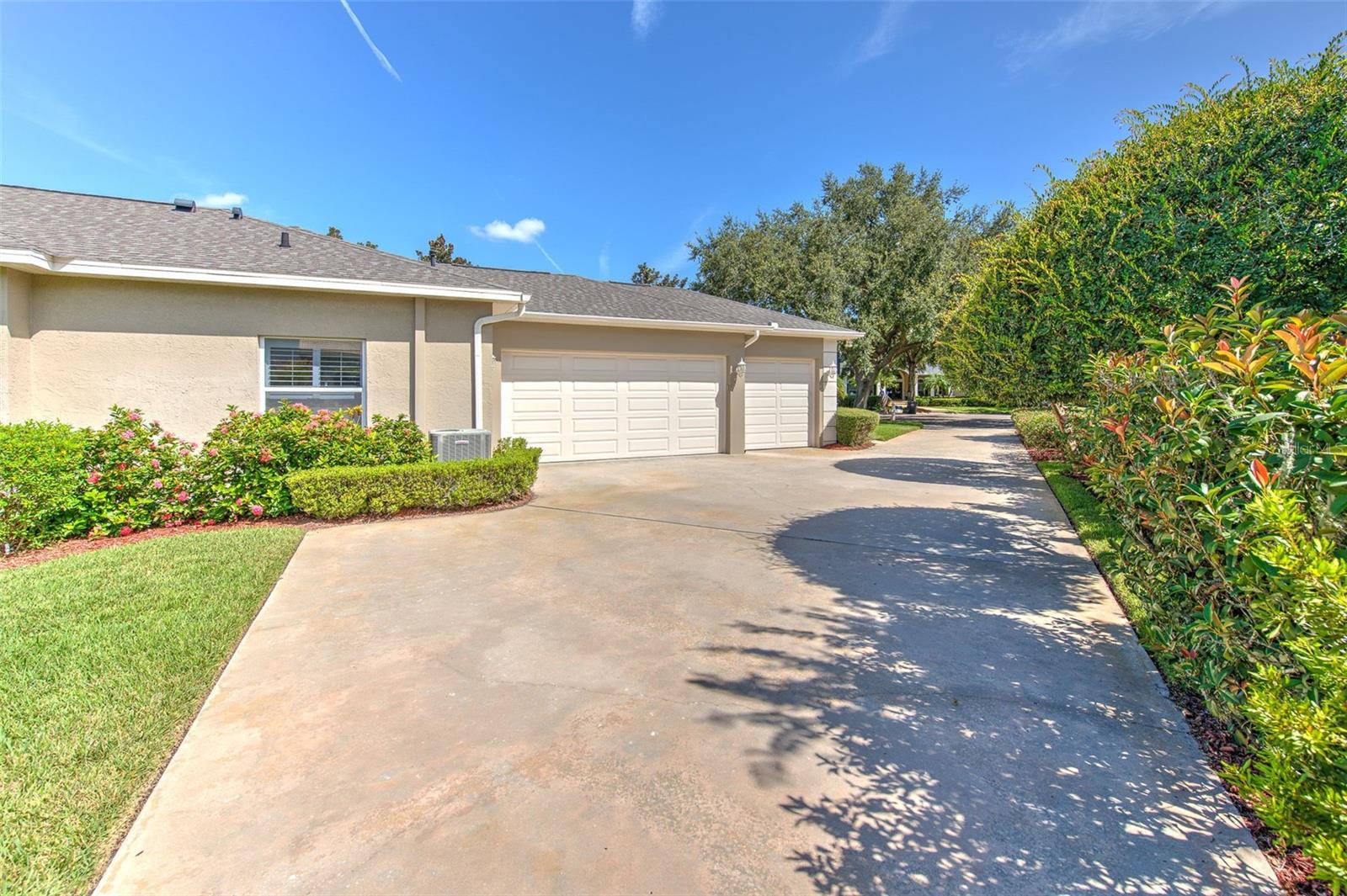 RIVER HILLS COUNTRY CLUB PH - Residential