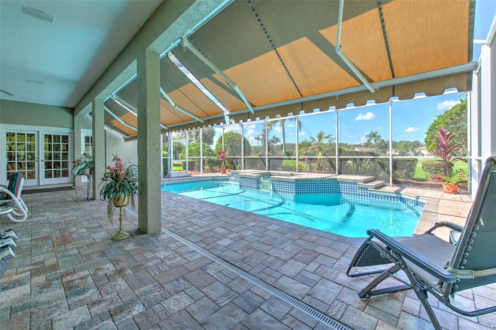 RIVER HILLS COUNTRY CLUB PH - Residential