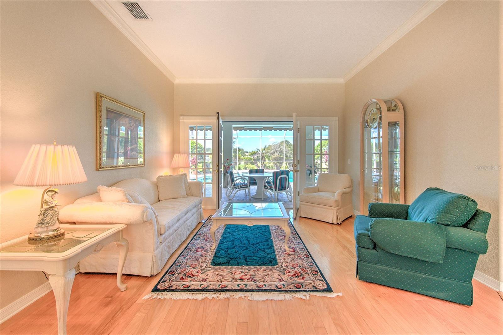 RIVER HILLS COUNTRY CLUB PH - Residential