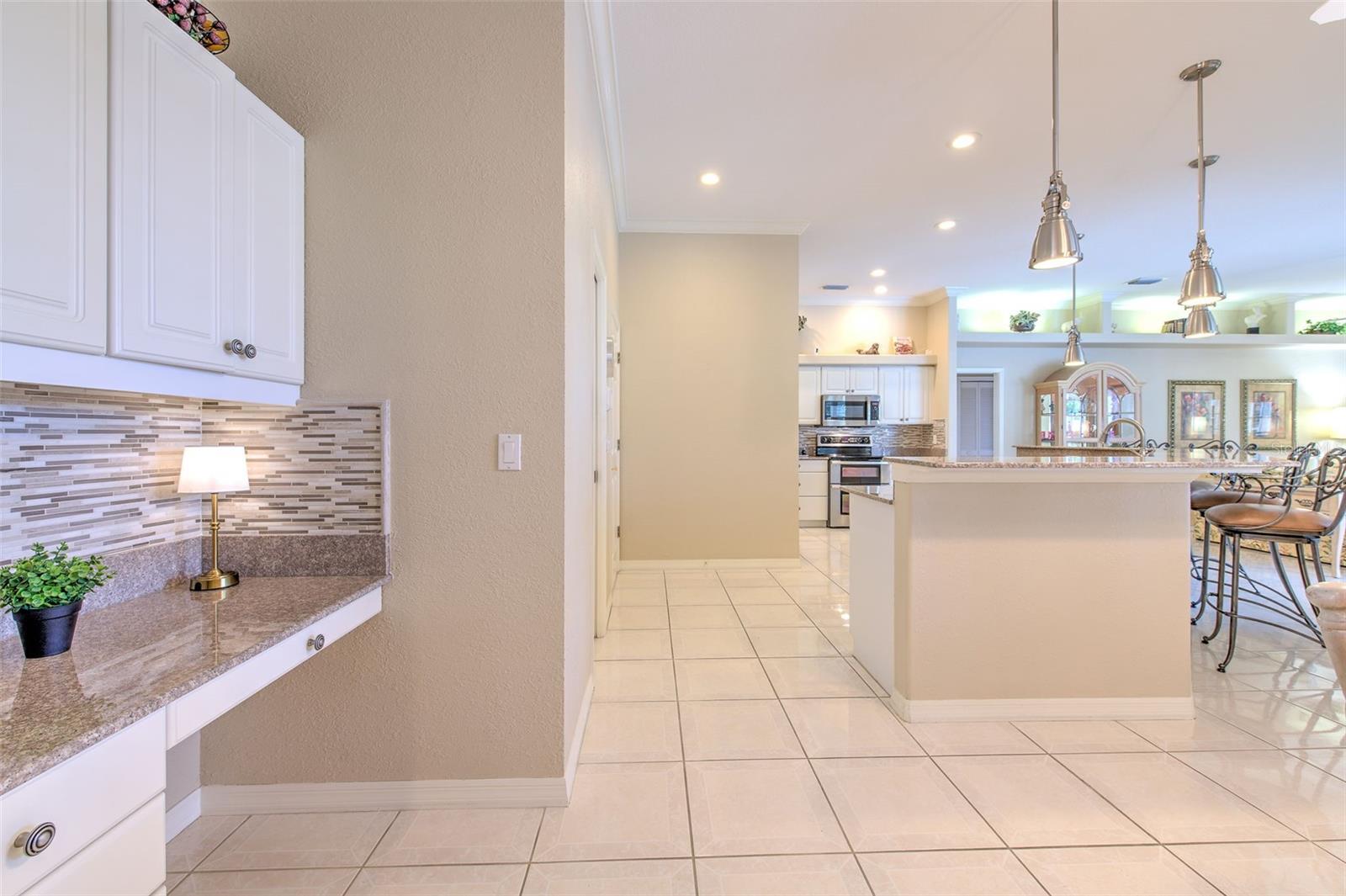 RIVER HILLS COUNTRY CLUB PH - Residential