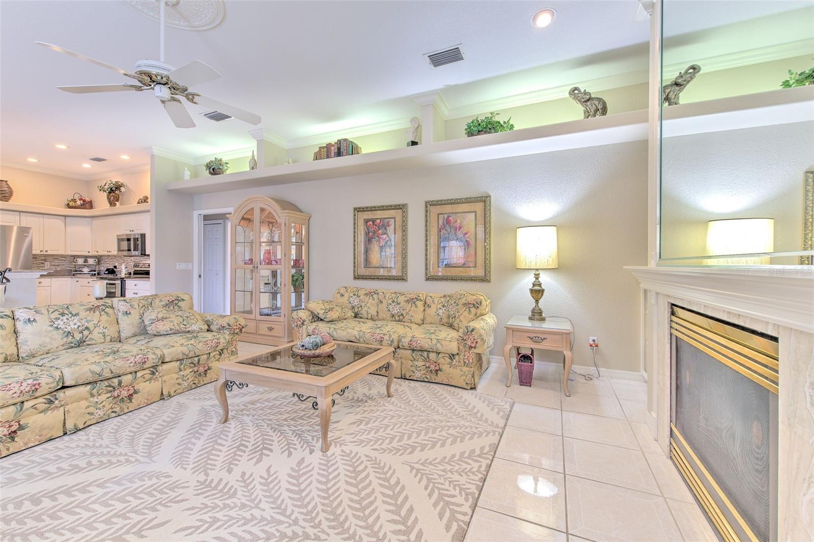 RIVER HILLS COUNTRY CLUB PH - Residential