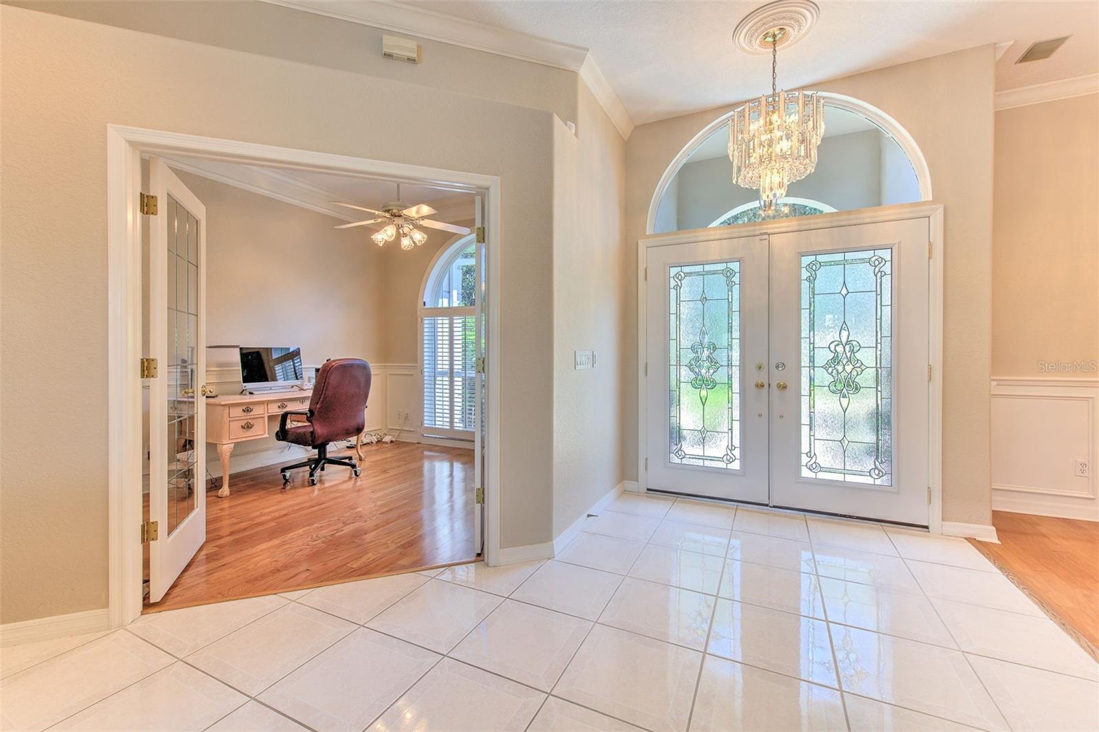 RIVER HILLS COUNTRY CLUB PH - Residential