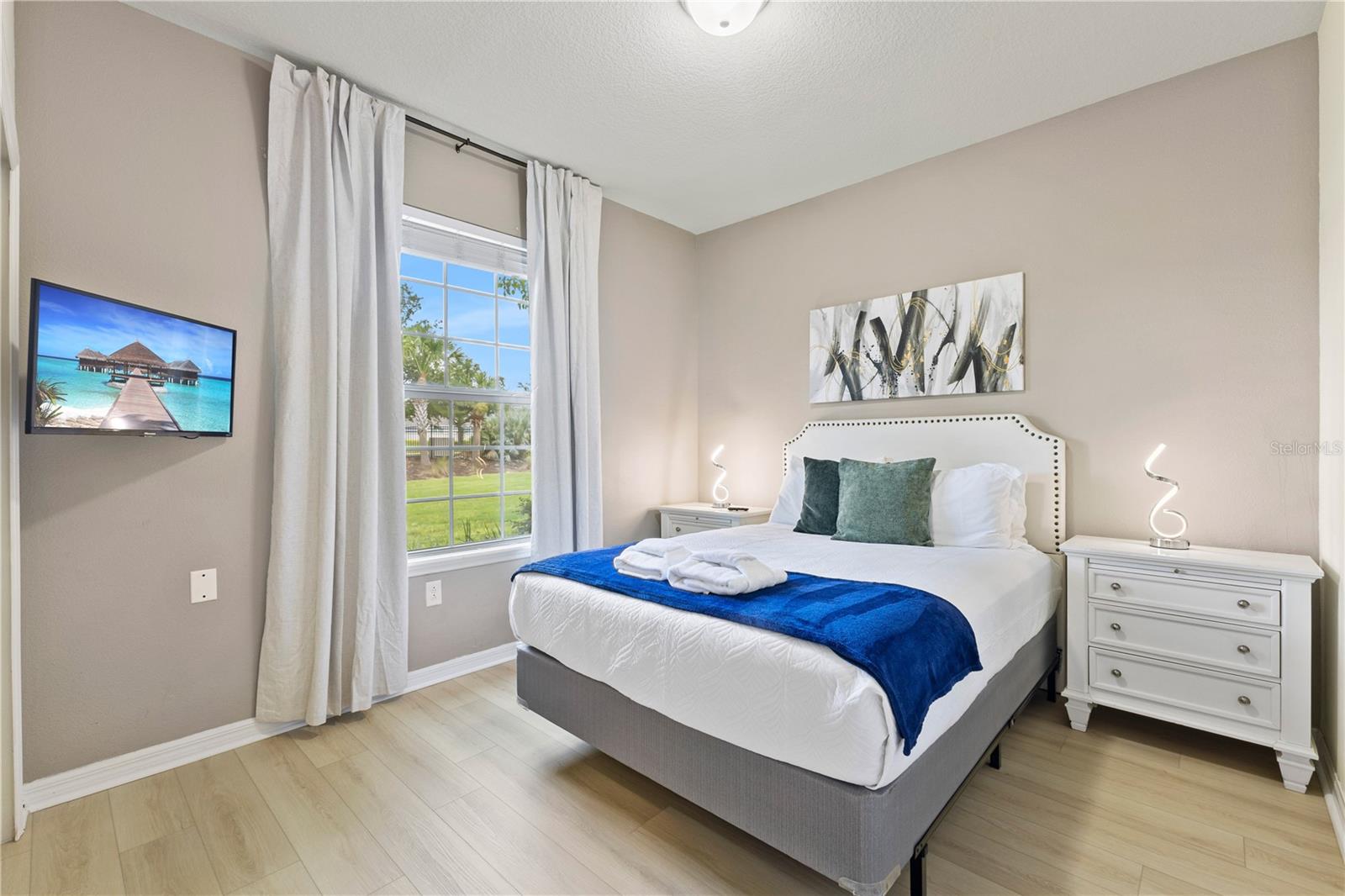 WINDSOR AT WESTSIDE PH 1 - Residential Lease