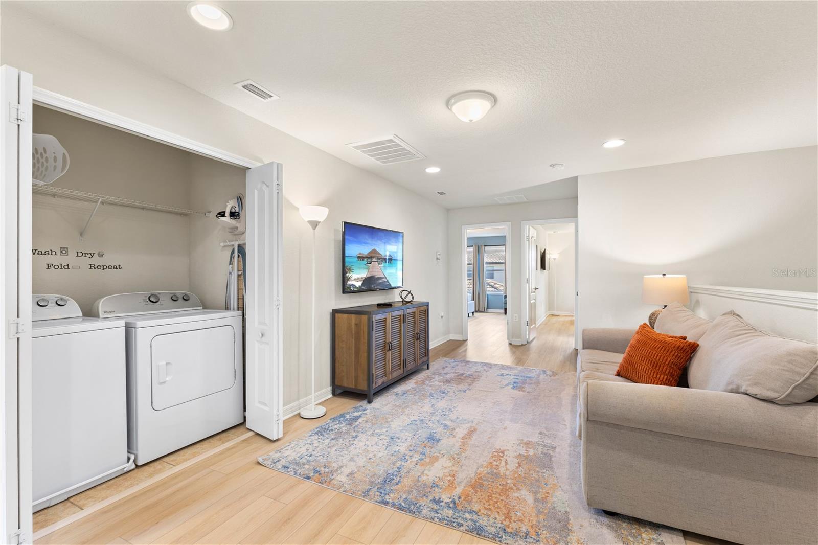 WINDSOR AT WESTSIDE PH 1 - Residential Lease