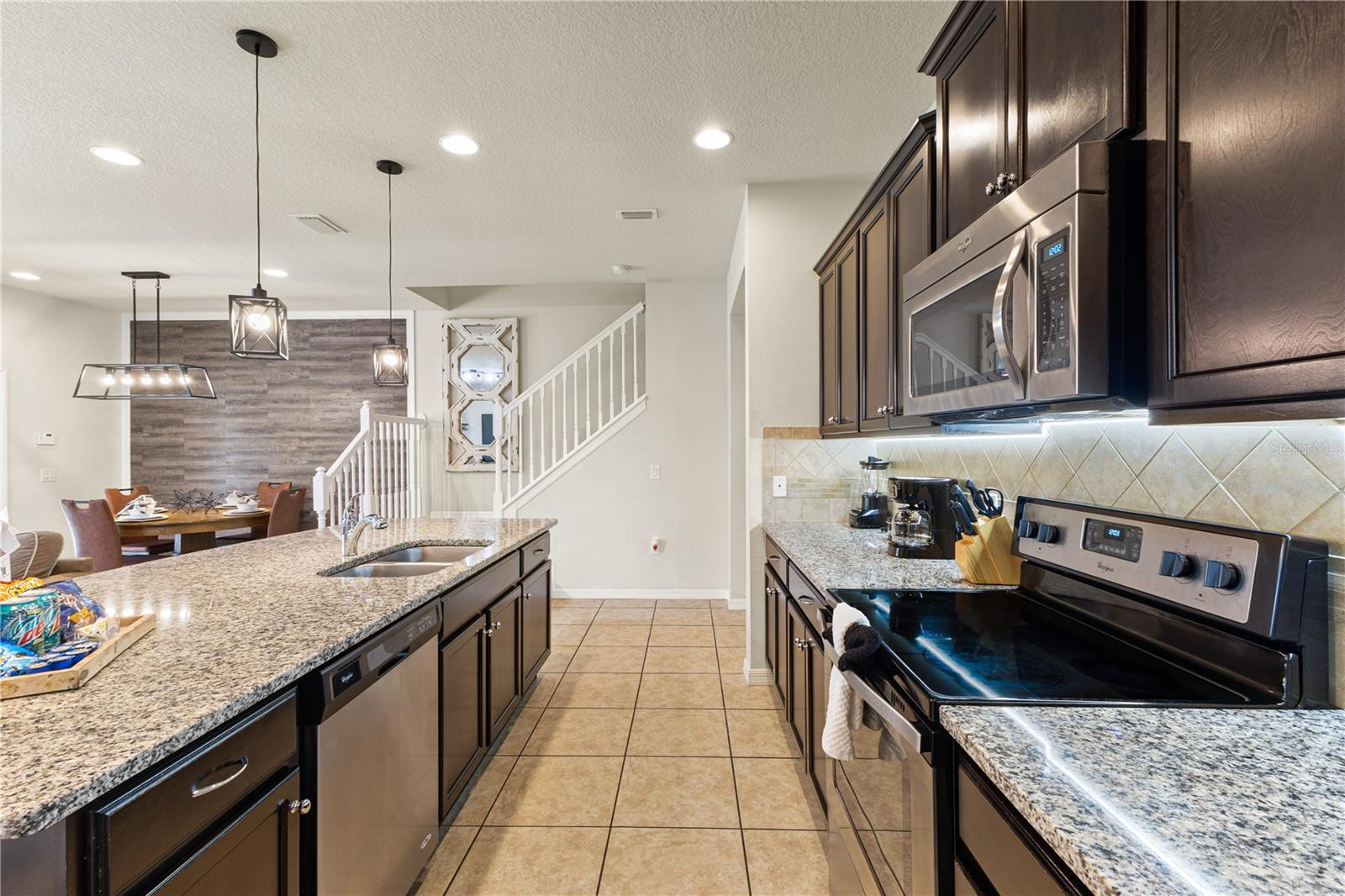 WINDSOR AT WESTSIDE PH 1 - Residential Lease