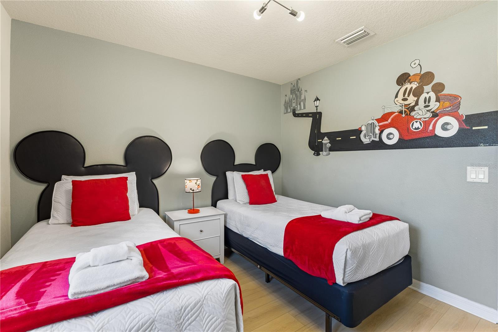 WINDSOR AT WESTSIDE PH 1 - Residential Lease