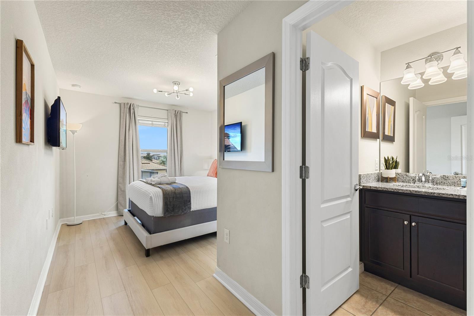 WINDSOR AT WESTSIDE PH 1 - Residential Lease