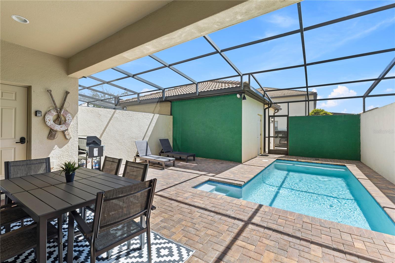 WINDSOR AT WESTSIDE PH 1 - Residential Lease