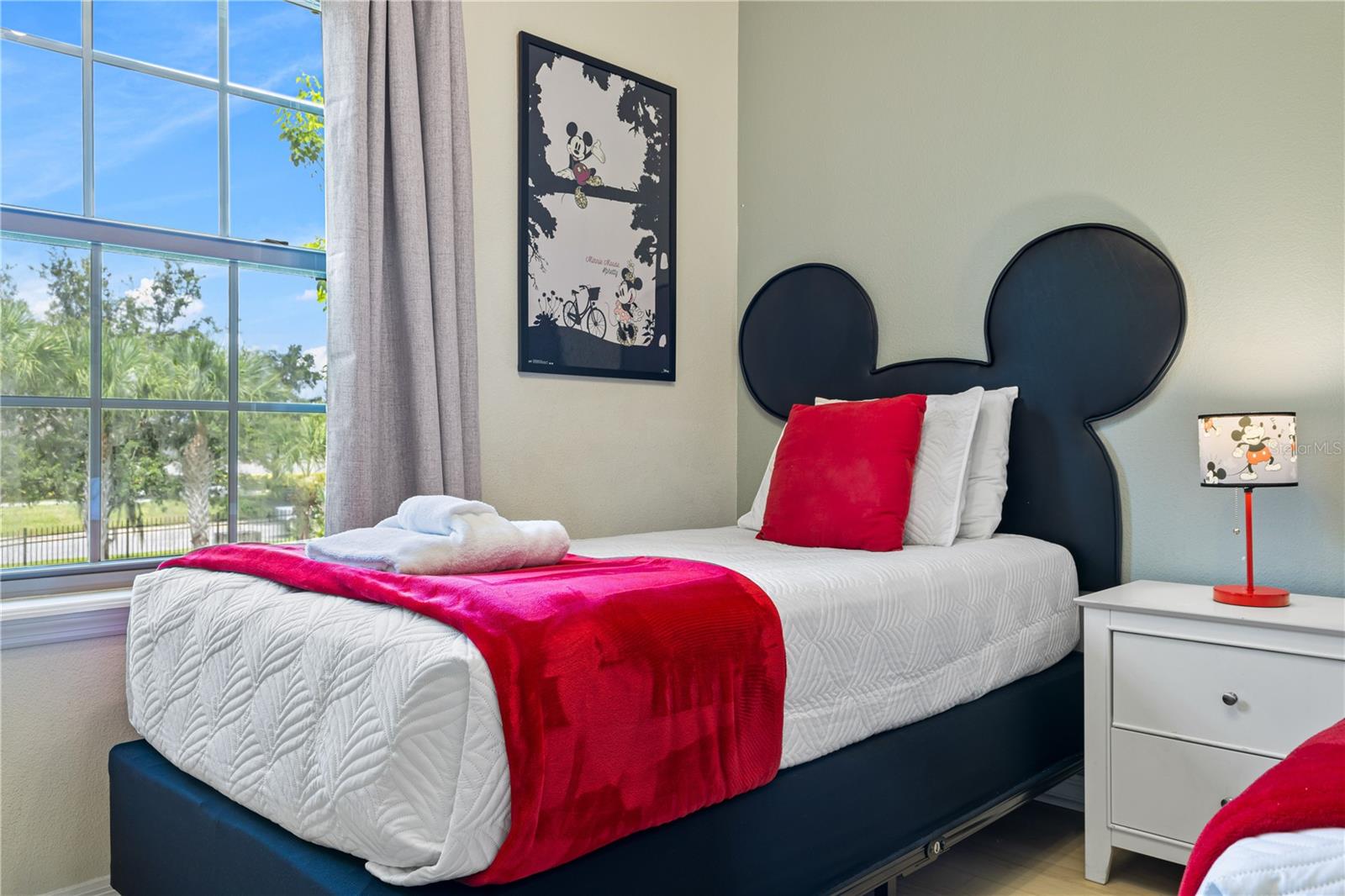 WINDSOR AT WESTSIDE PH 1 - Residential Lease