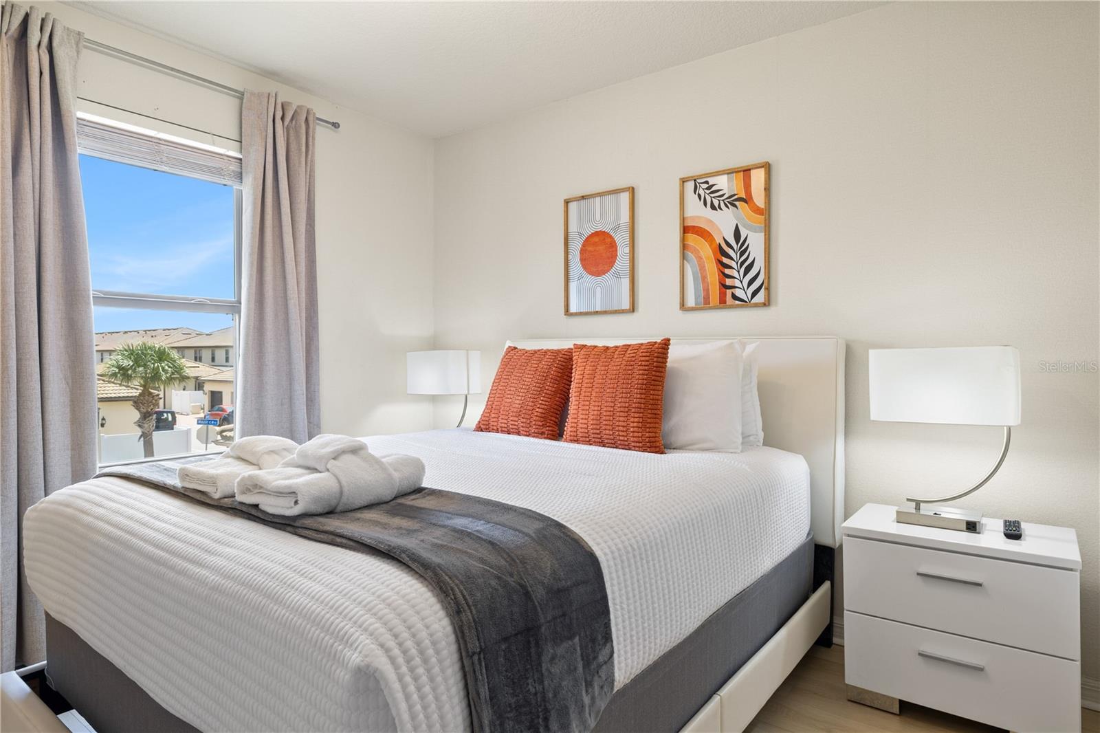 WINDSOR AT WESTSIDE PH 1 - Residential Lease