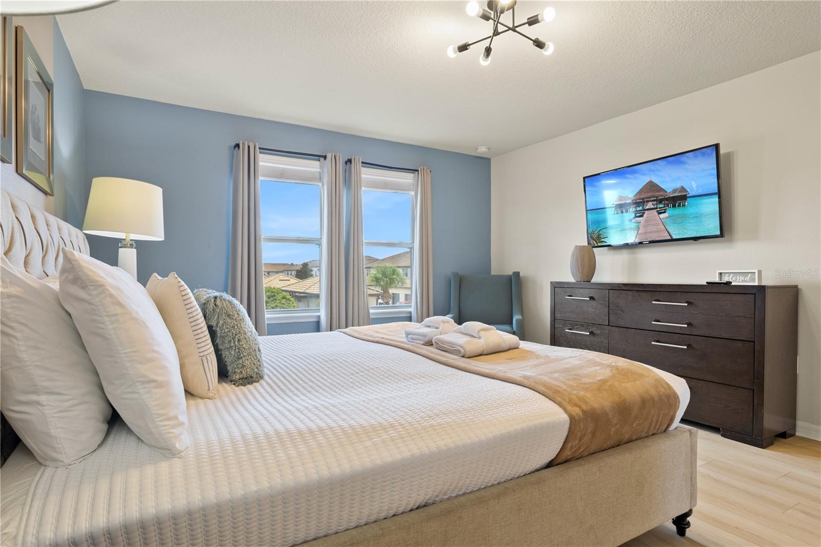 WINDSOR AT WESTSIDE PH 1 - Residential Lease