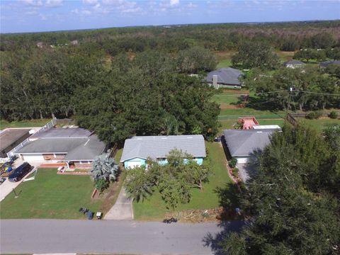 A home in WINTER HAVEN