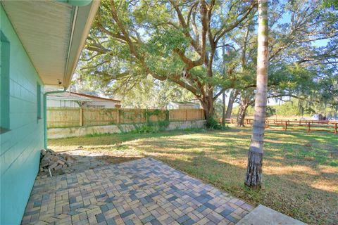 A home in WINTER HAVEN